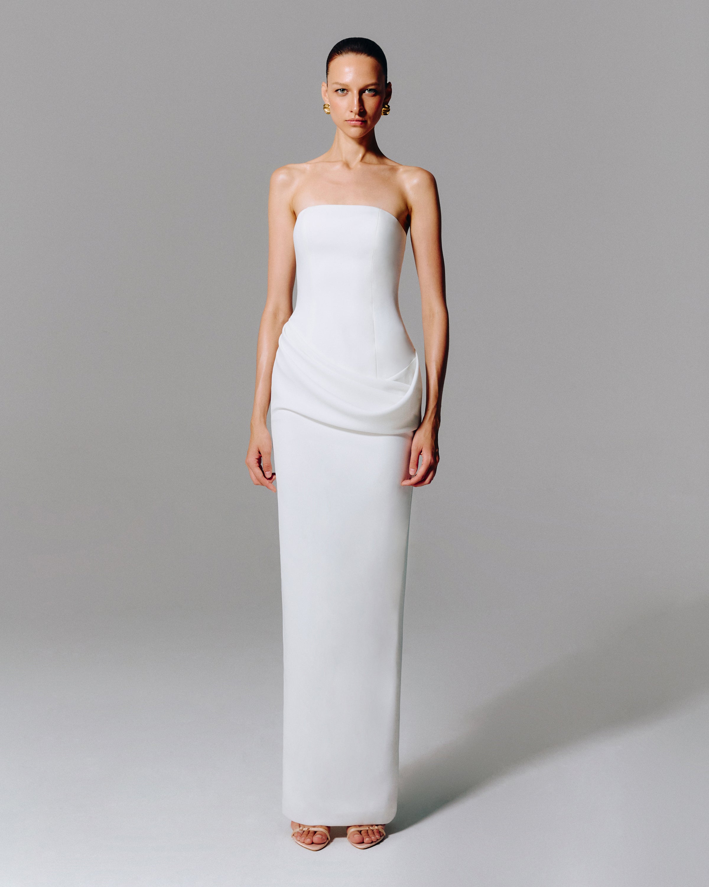 STRAPLESS DRAPED GROWN