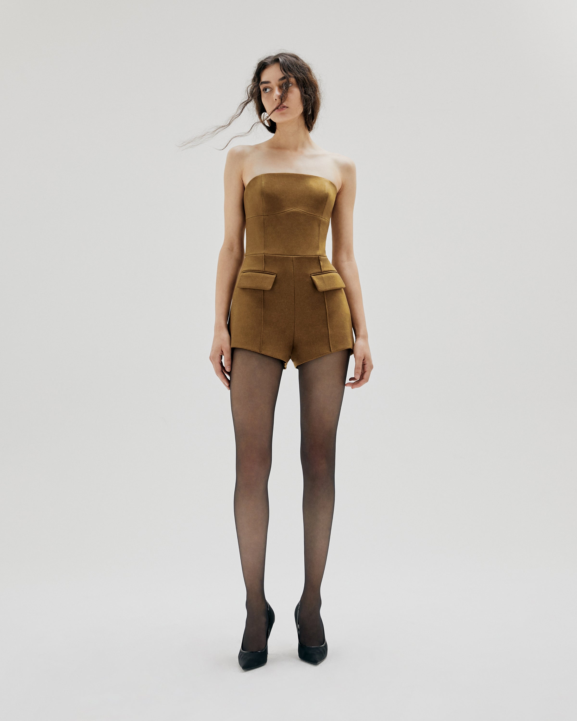STRAPLESS SHORT JUMPSUIT