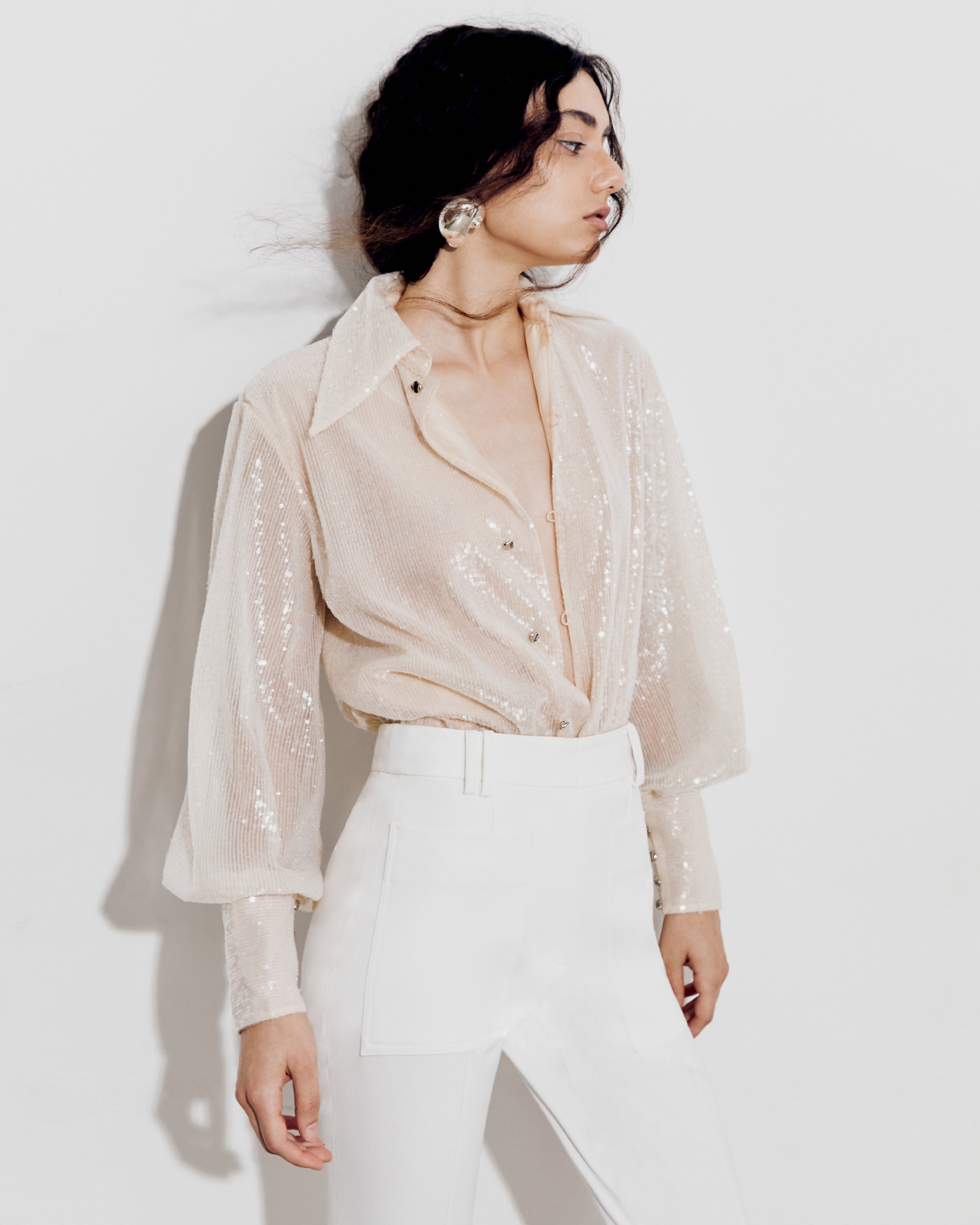 SEQUINED LONG PUFFY SLEEVES SHIRT