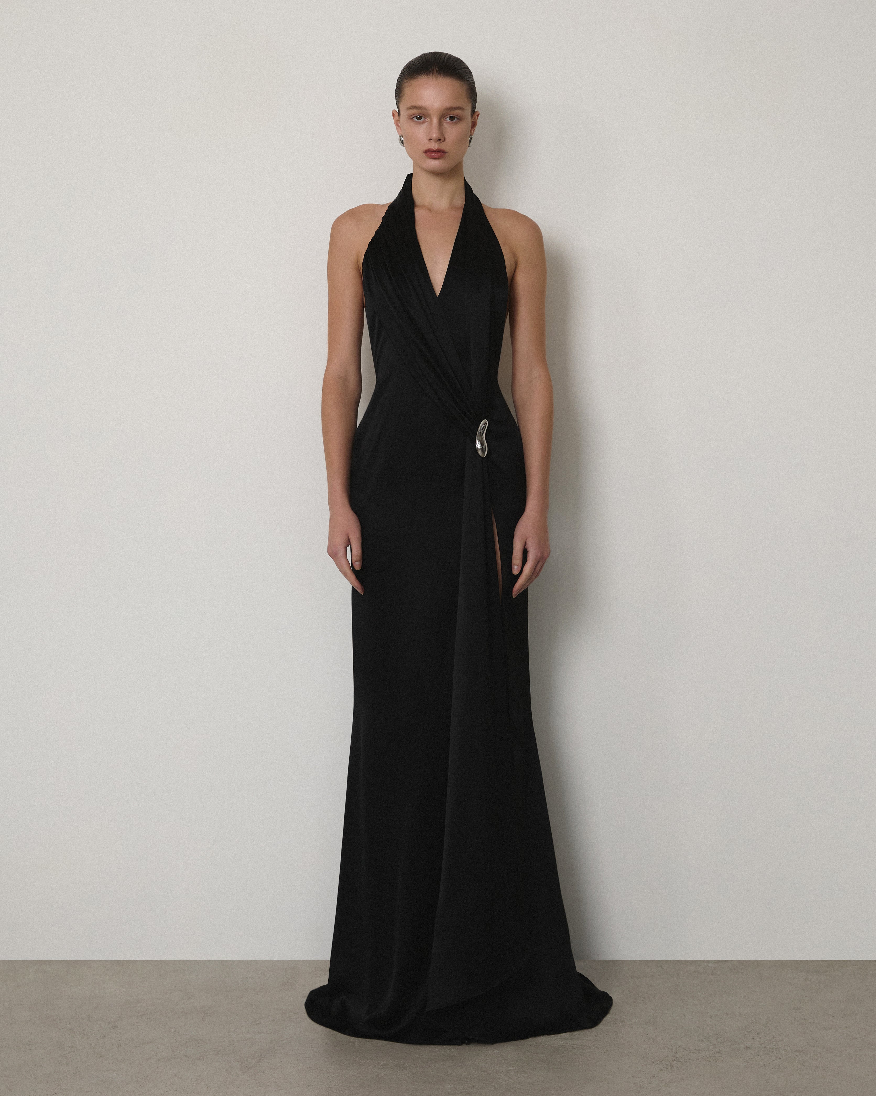 HALTER V-NECK MAXI GOWN