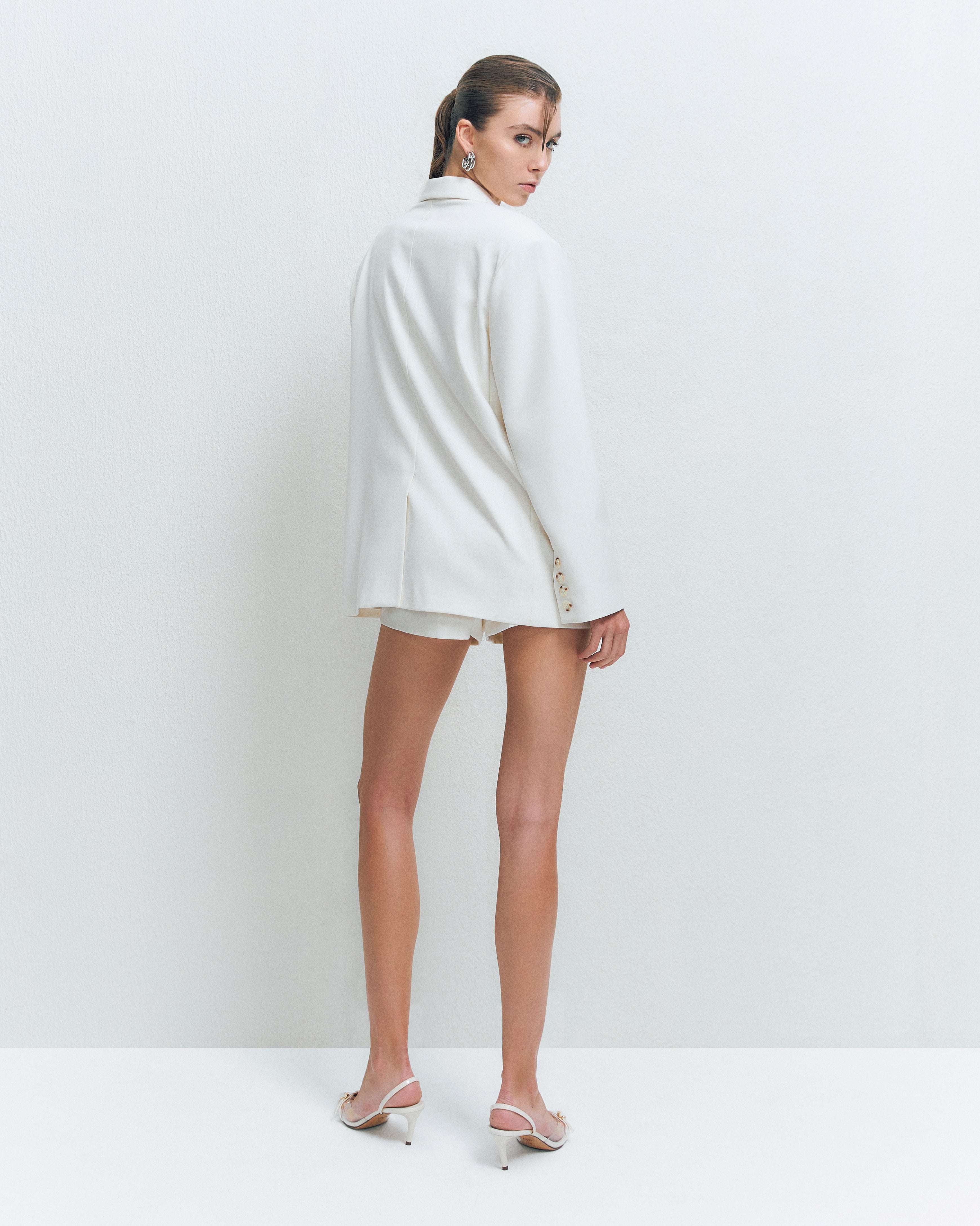 STRUCTURED OVERSIZED BLAZER