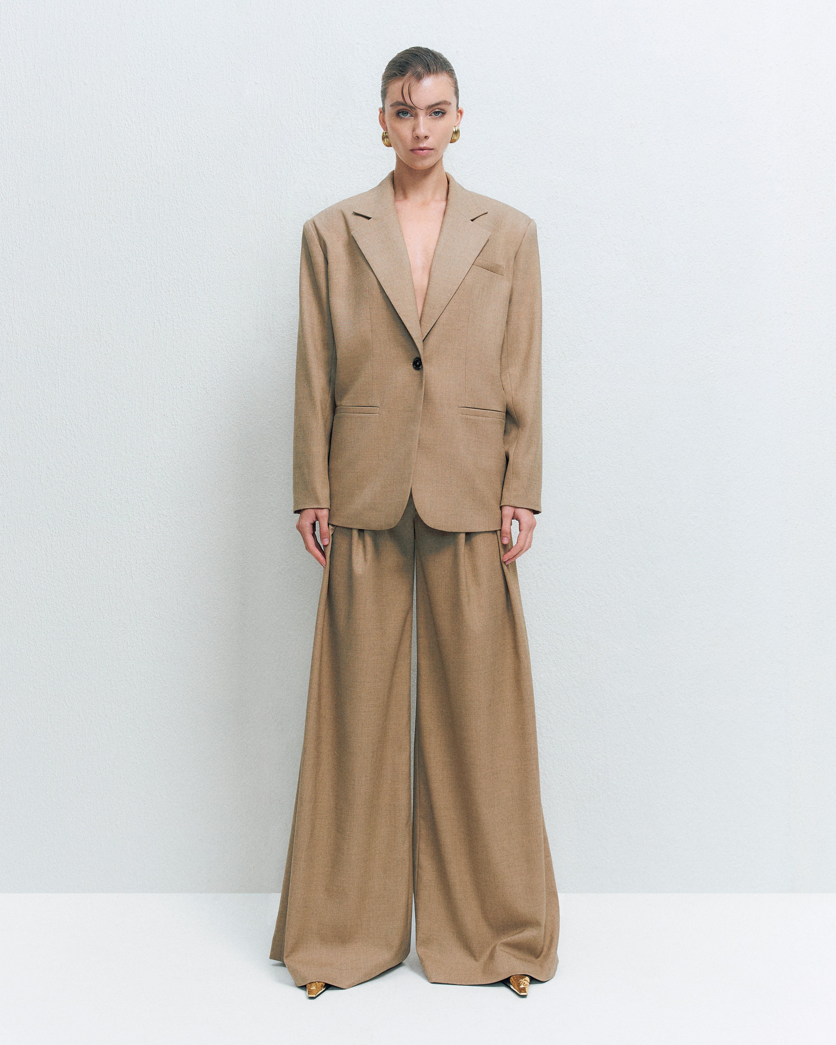 STRUCTURED OVERSIZED BLAZER