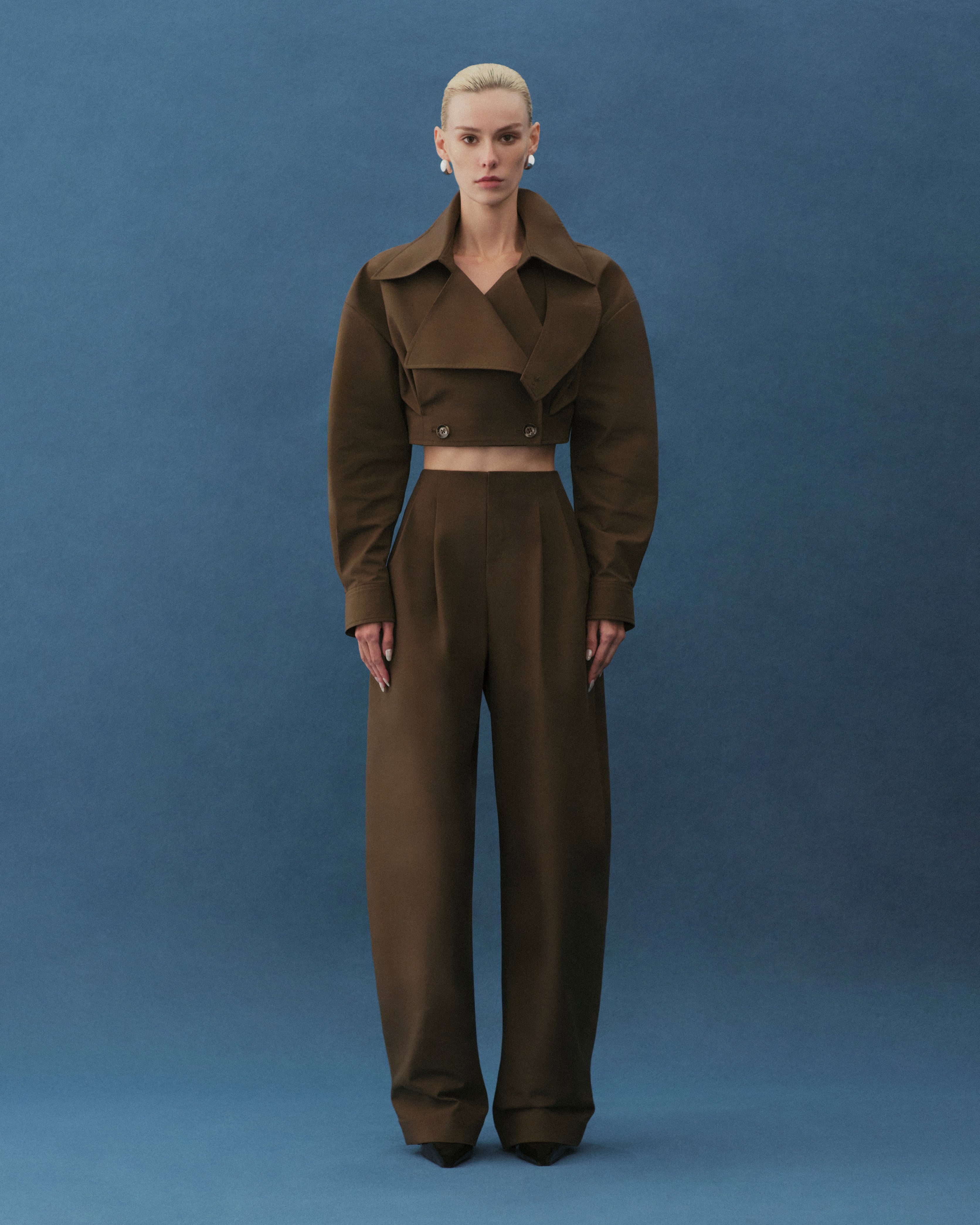 VOLUMINOUS BARREL LEG PANT