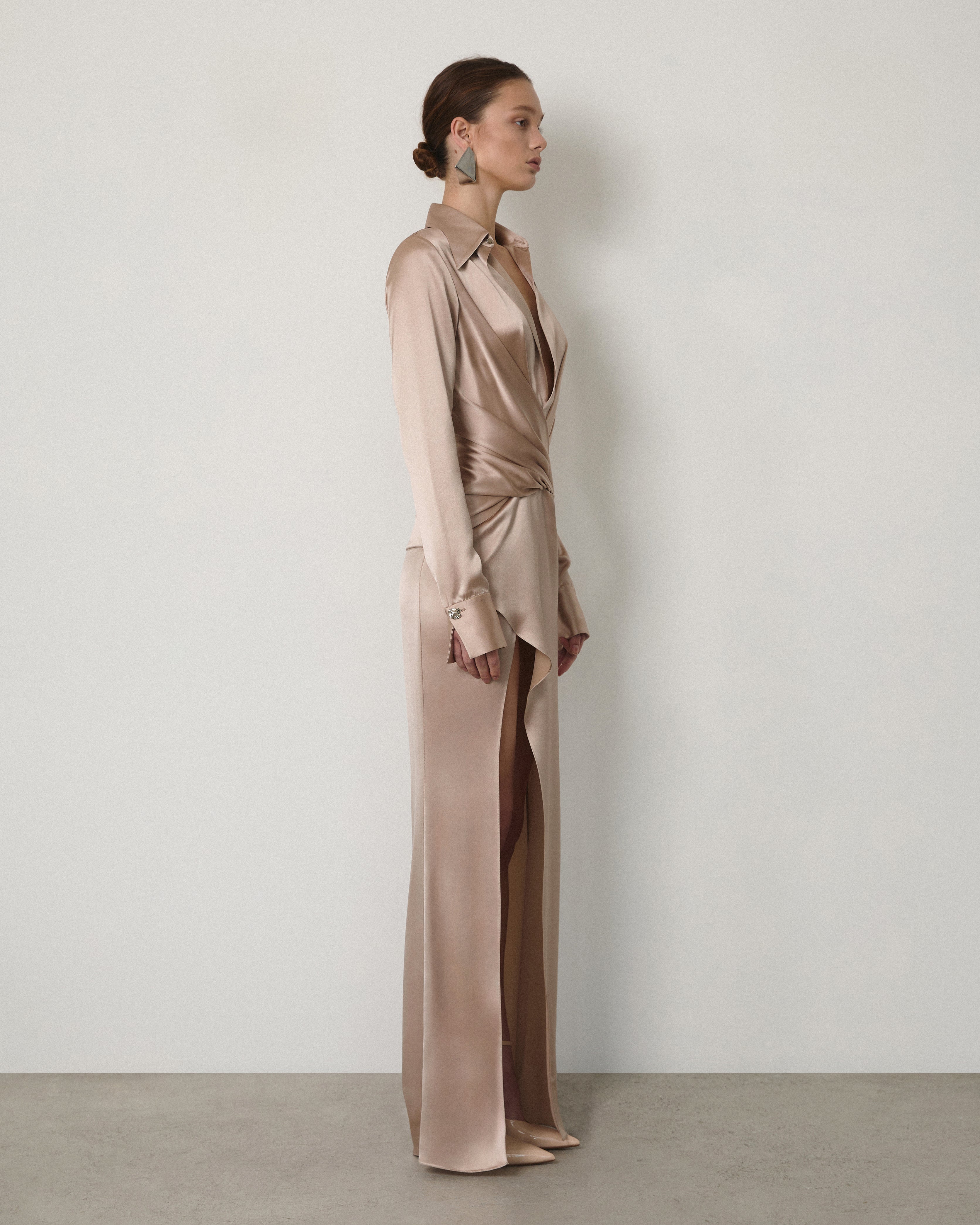 LONG-SLEEVE COLLARED SHIRT DRESS