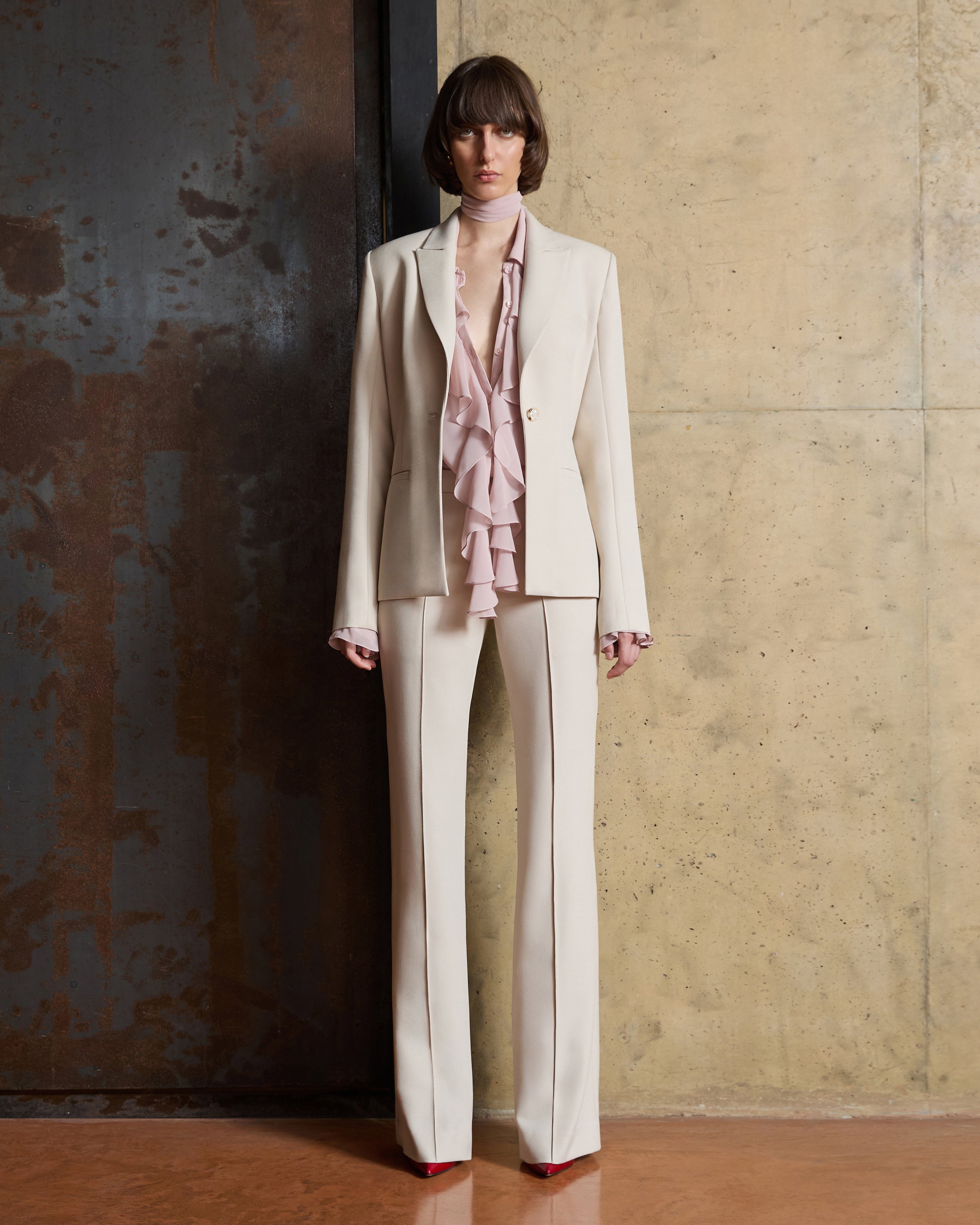 TAILORED FITTED SINGLE BREASTED BLAZER