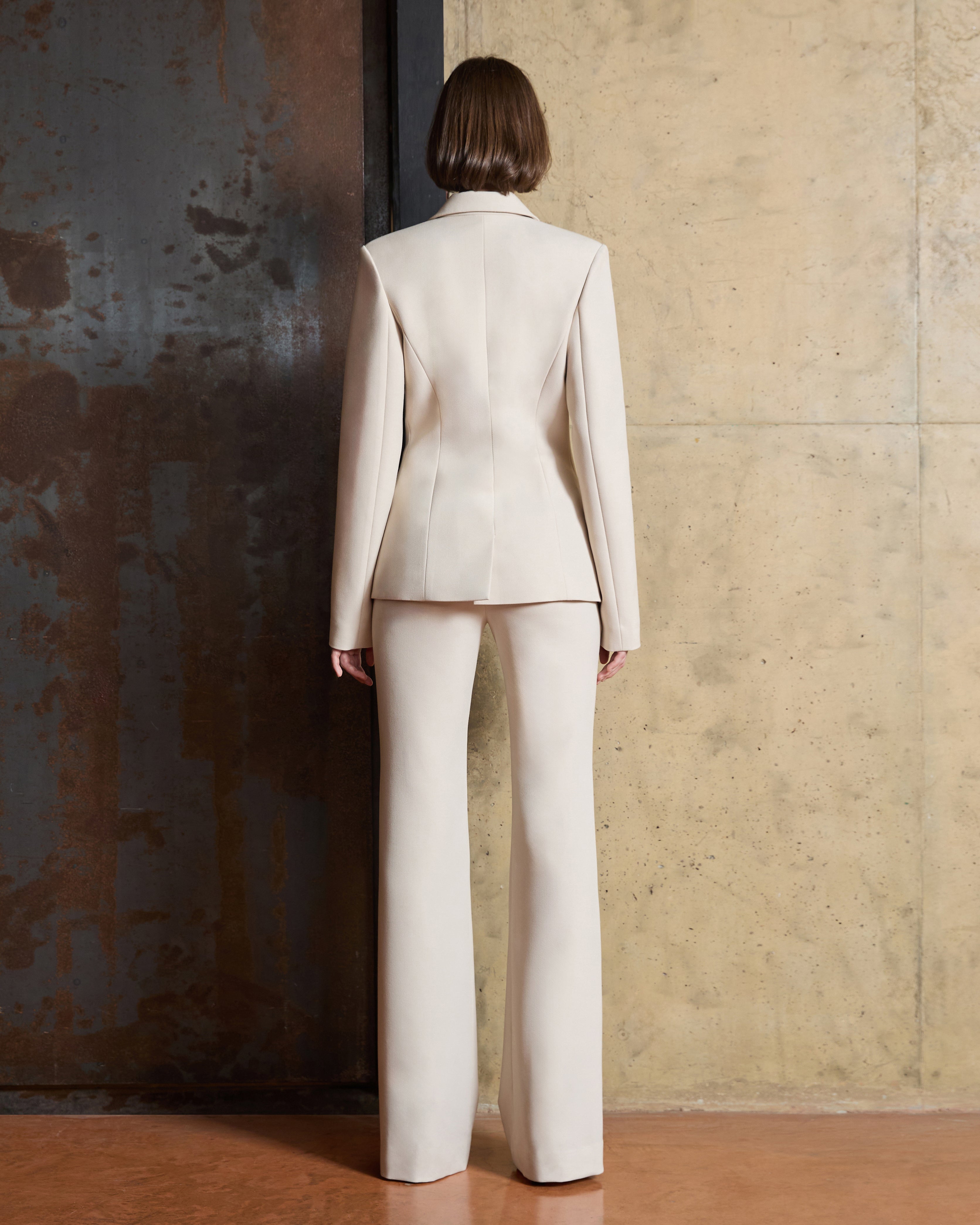 TAILORED FITTED SINGLE BREASTED BLAZER