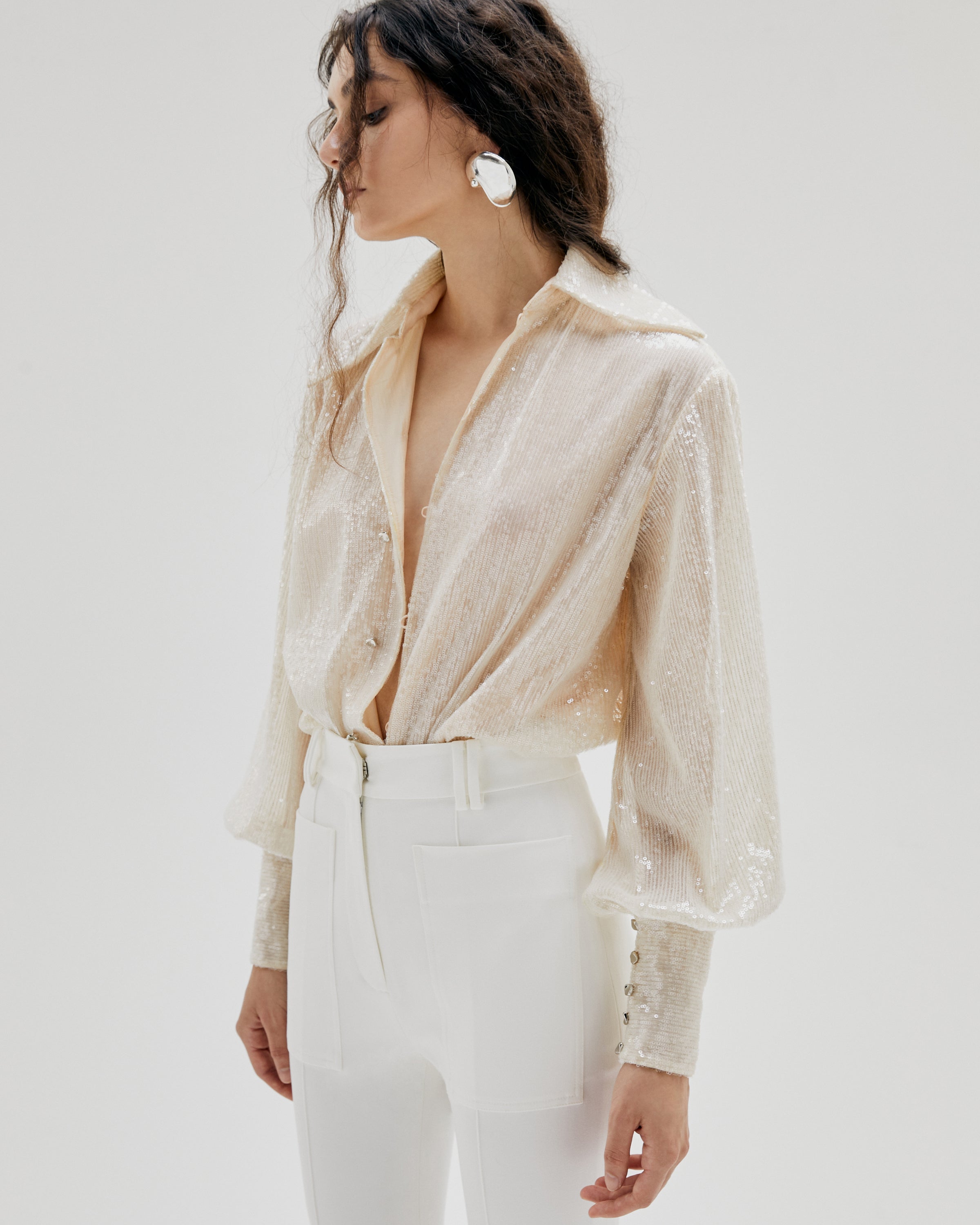 SEQUINED LONG PUFFY SLEEVES SHIRT