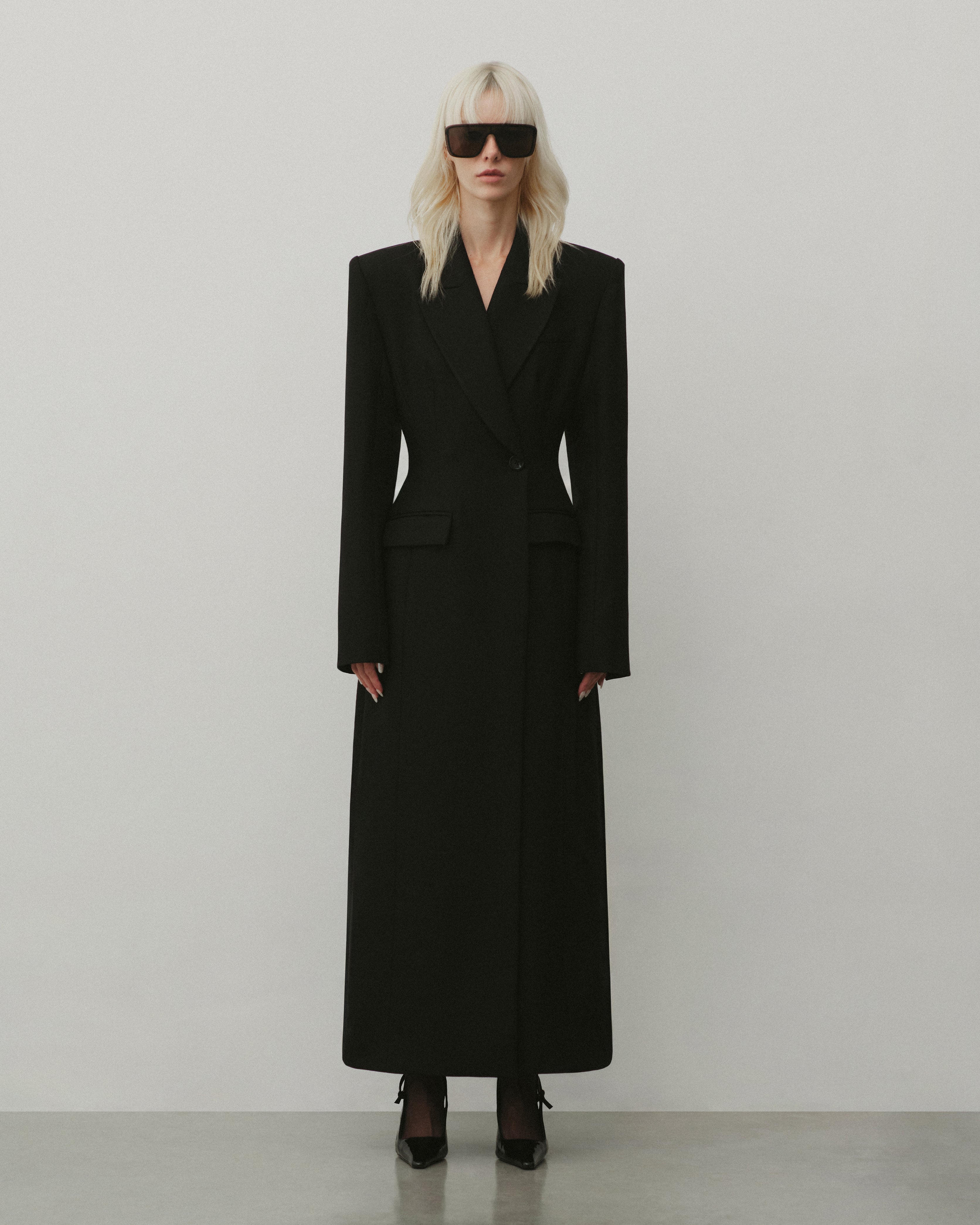 LONG STRUCTURED COAT