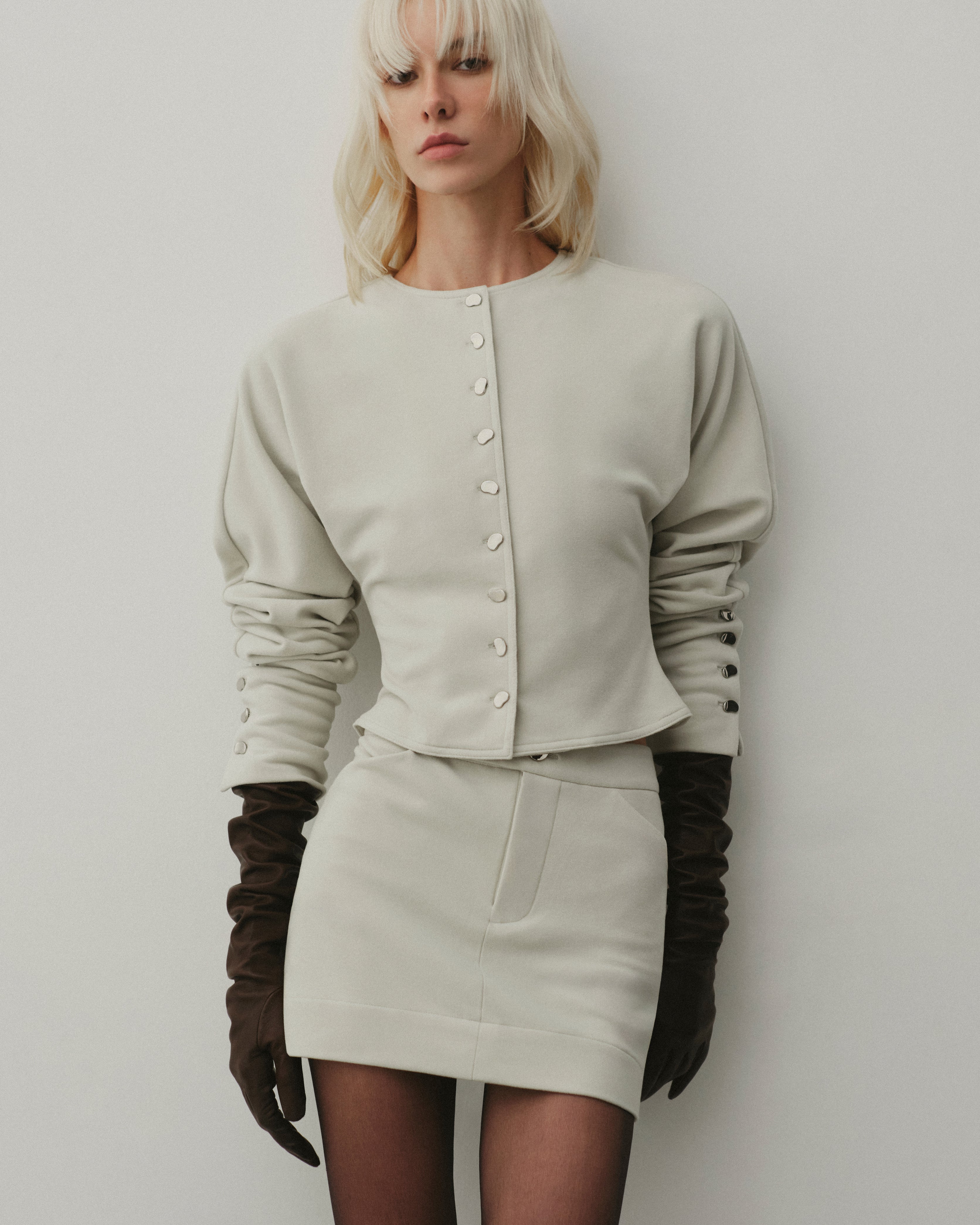 BEAN-BUTTON CARDIGAN