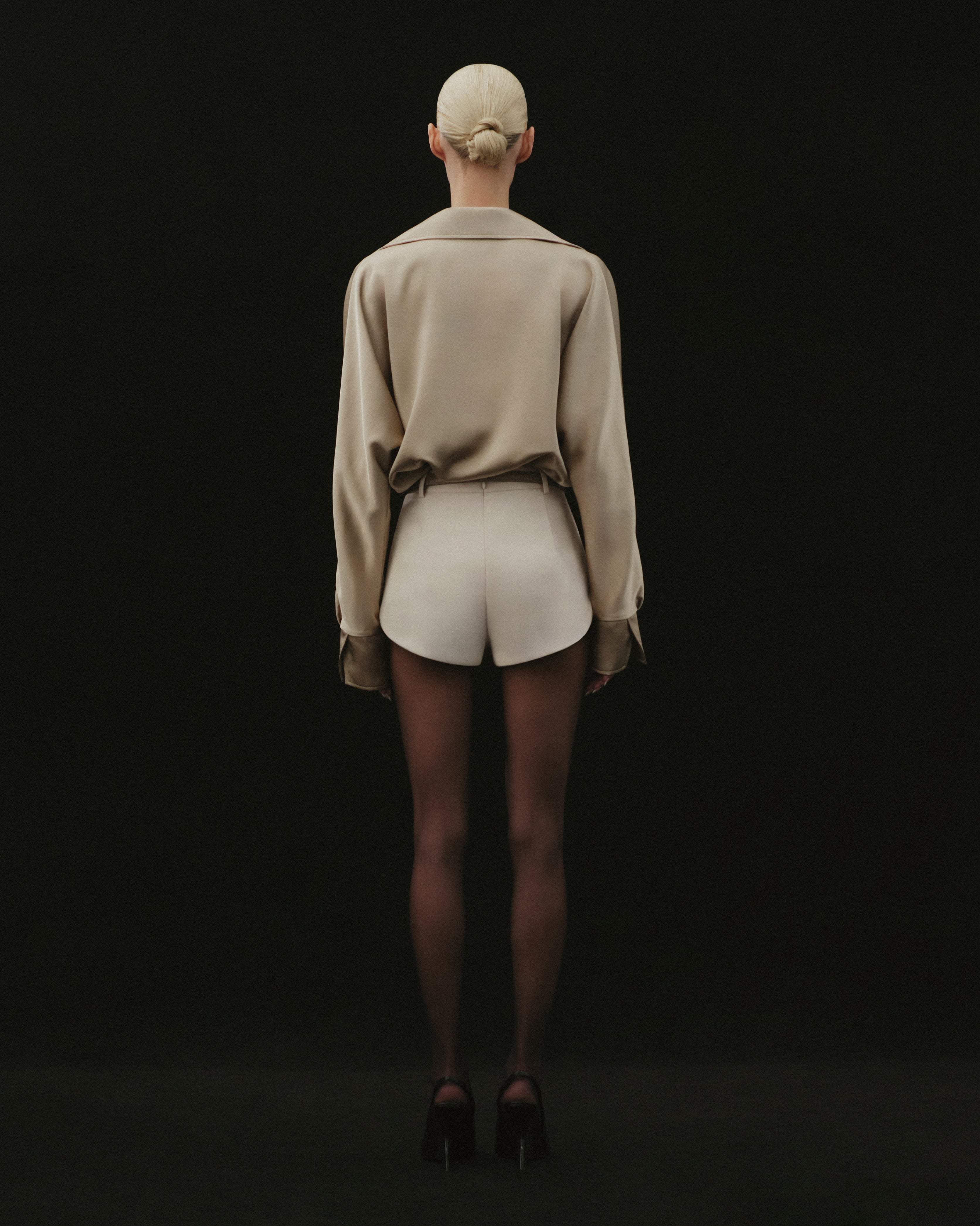 SOFT SATIN DOUBLE-BREASTED BLOUSE