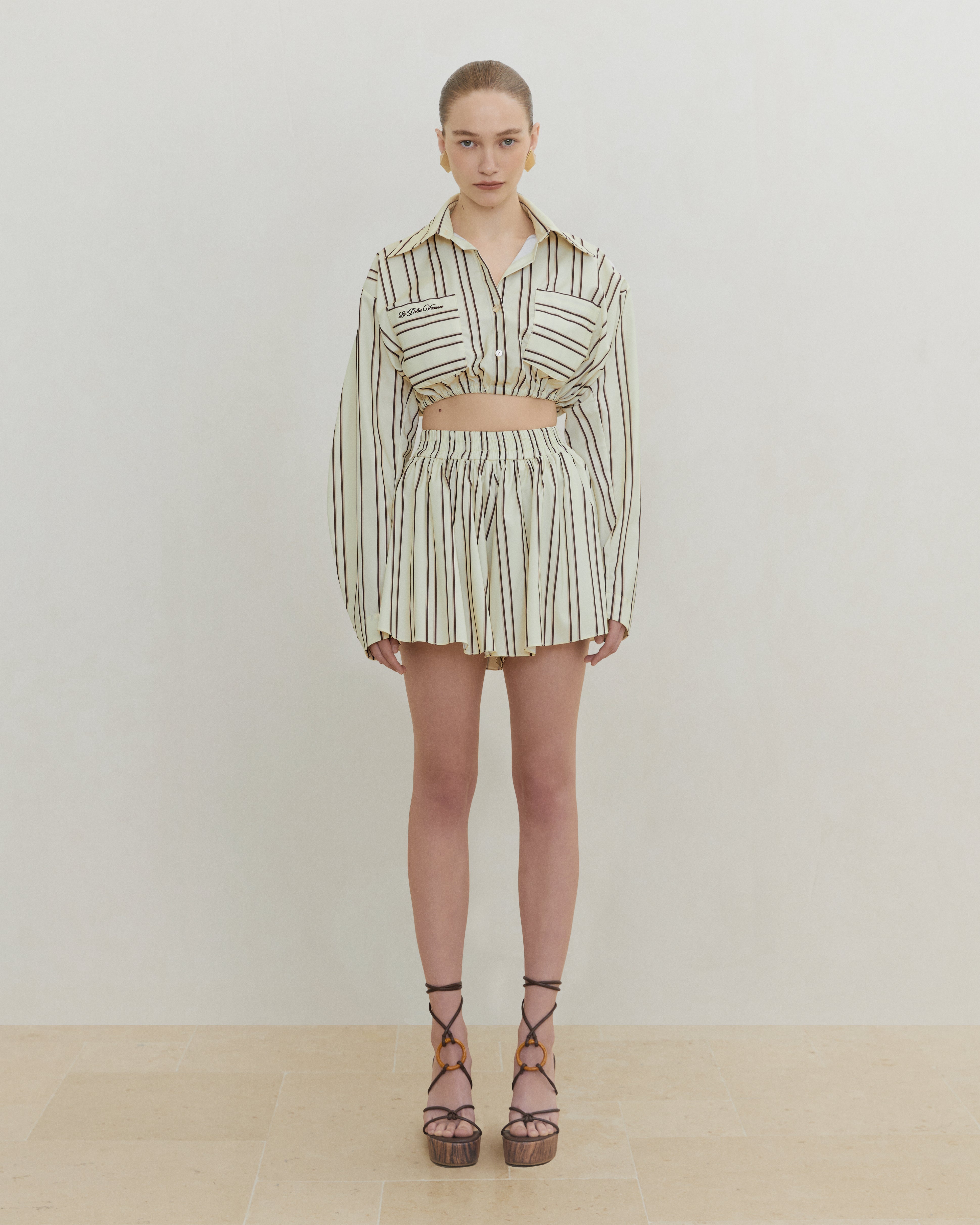 STRIPED GATHERED SHORT