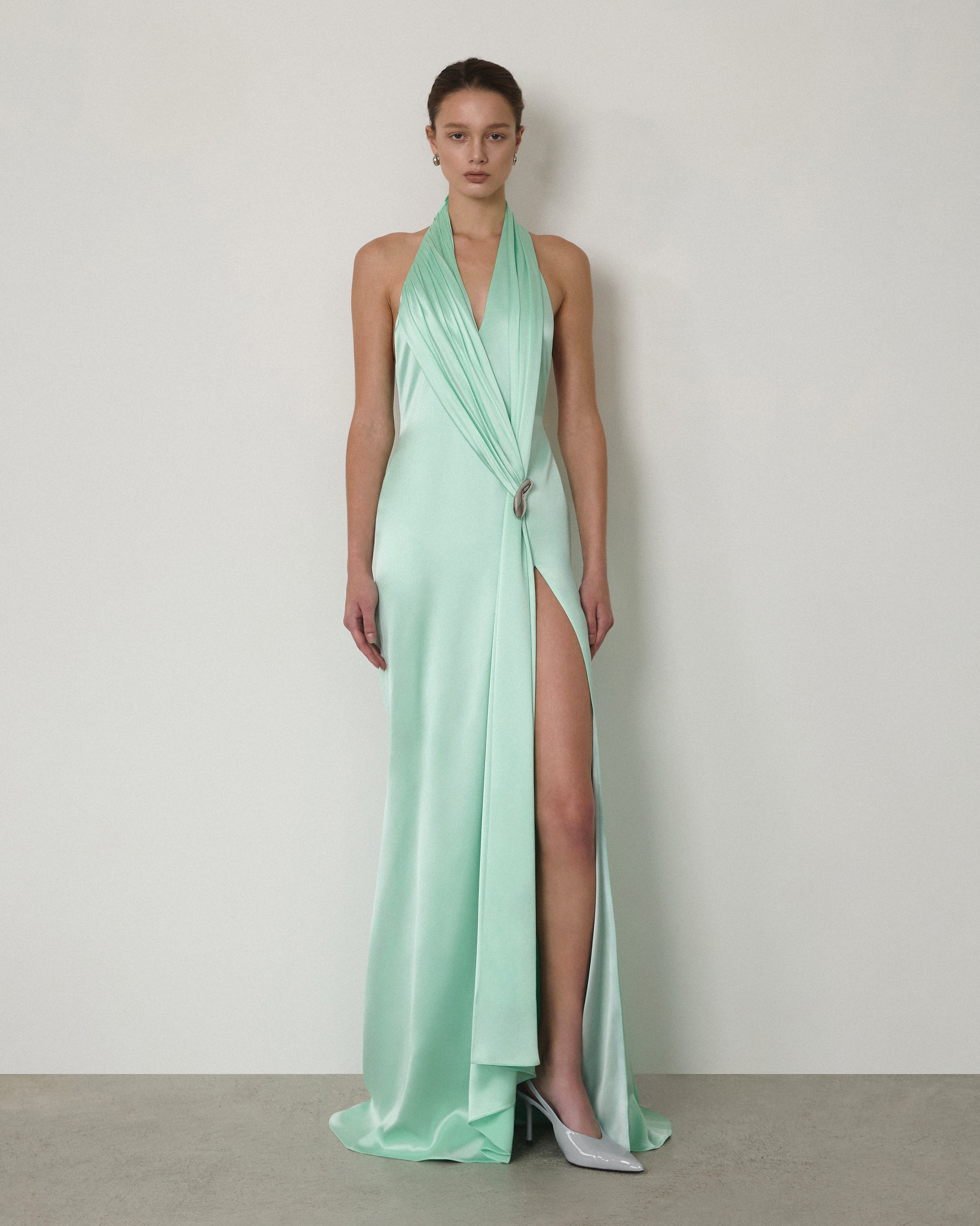 HALTER V-NECK MAXI GOWN