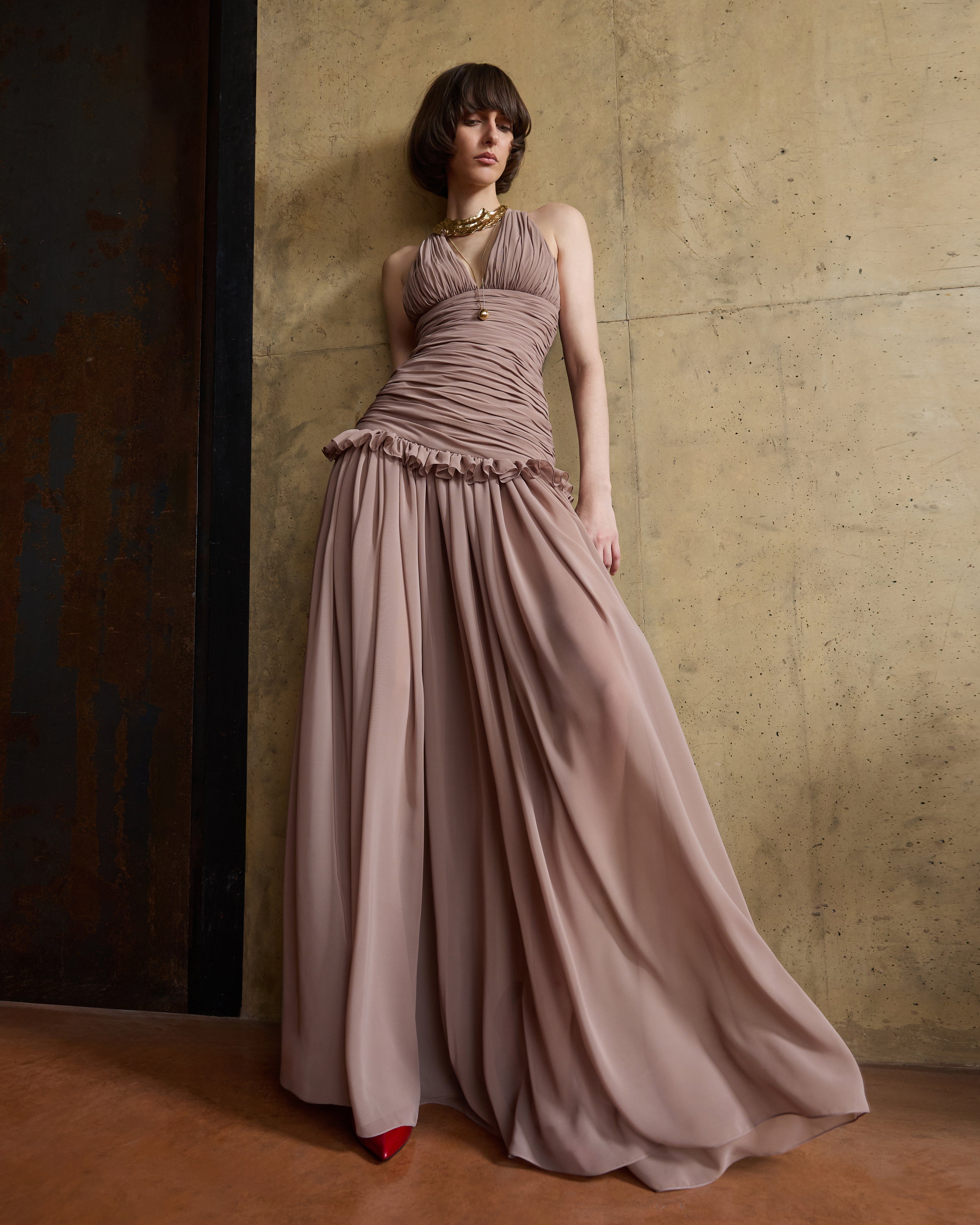 V NECK DRAPED DRESS